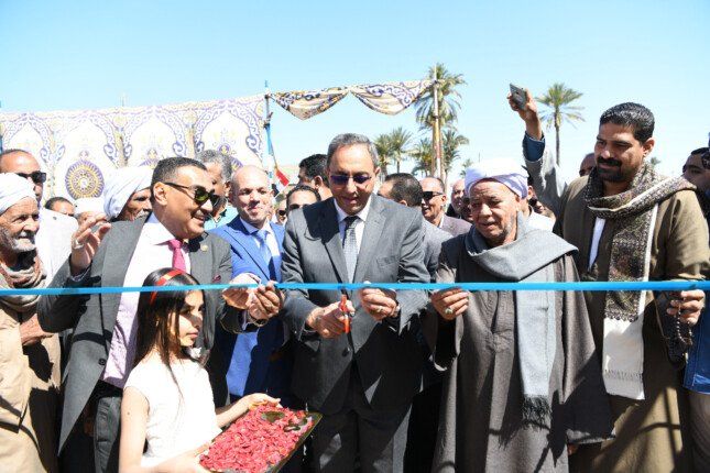 محافظ قنا يفتتح محطتي صرف صحي بتكلفة 90 مليون جنيه محافظ قنا يفتتح محطتي صرف صحي بتكلفة 90 مليون جنيه