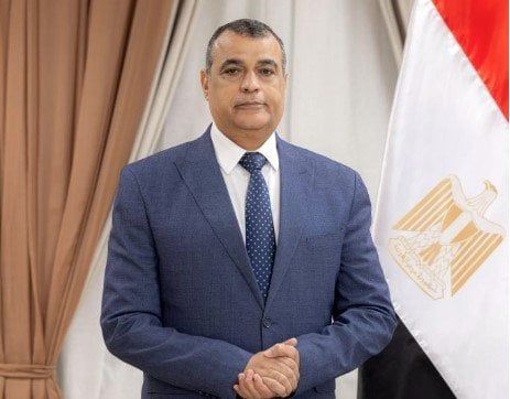 وزير الإنتاج الحربي يهنئ البابا تواضروس الثاني بعيد القيامة المجيد وزير الإنتاج الحربي يهنئ البابا تواضروس الثاني بعيد القيامة المجيد