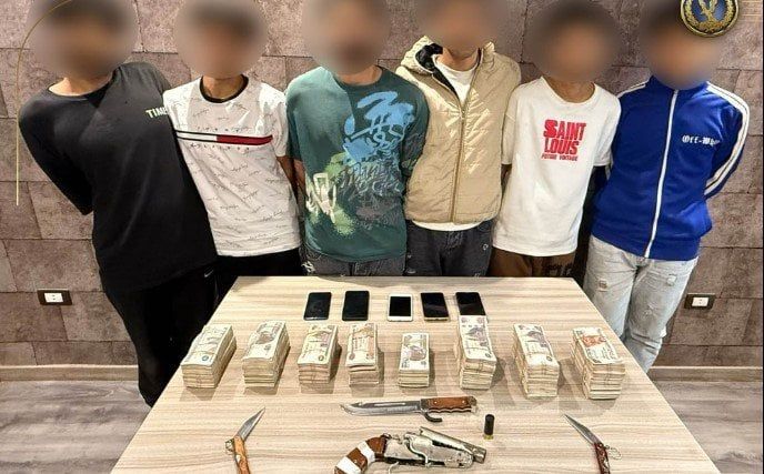ضبط المتهمين بسرقة مبلغ مالي من شركة بالزيتون ضبط المتهمين بسرقة مبلغ مالي من شركة بالزيتون