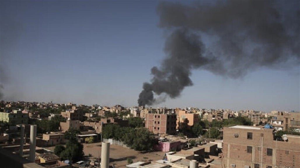انفجار ضخم باستهداف مسيرة لمطار بورتسودان وإلغاء الرحلات الجوية انفجار ضخم باستهداف مسيرة لمطار بورتسودان وإلغاء الرحلات الجوية