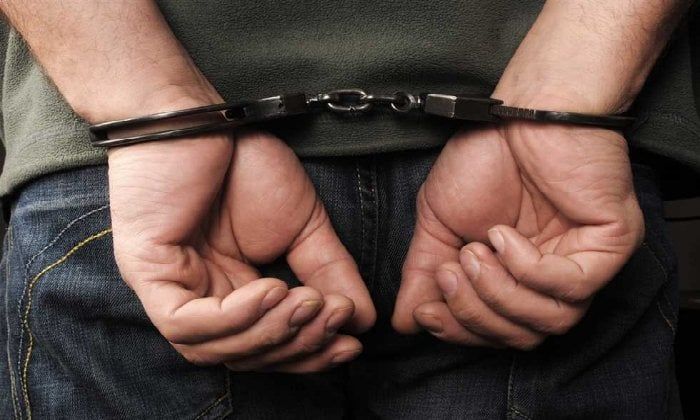 مصاب بمرض نفسي.. كشف ملابسات واقعة سرقة هاتف من مالك محل بالإسكندرية مصاب بمرض نفسي.. كشف ملابسات واقعة سرقة هاتف من مالك محل بالإسكندرية