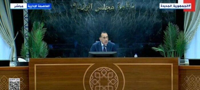 أول تعليق من رئيس الوزراء على «البنزين المغشوش» أول تعليق من رئيس الوزراء على «البنزين المغشوش»