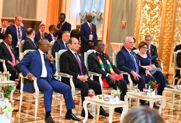 الرئيس السيسي يشارك في مأدبة غداء «بوتين» على شرف المشاركة باحتفالات عيد النصر الرئيس السيسي يشارك في مأدبة غداء «بوتين» على شرف المشاركة باحتفالات عيد النصر