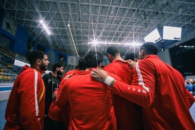 الأهلي يفوز على الزمالك 31-26 ويبلغ نهائي السوبر الإفريقي لكرة اليد الأهلي يفوز على الزمالك 31-26 ويبلغ نهائي السوبر الإفريقي لكرة اليد