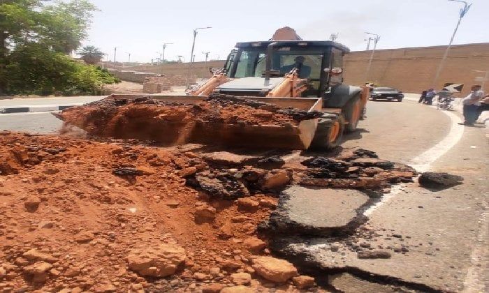 كوبري خزان أسوان البديل «آمن تمامًا».. ولجنة هندسية تكشف حقيقة الهبوط الأرضي كوبري خزان أسوان البديل «آمن تمامًا».. ولجنة هندسية تكشف حقيقة الهبوط الأرضي