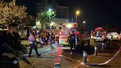 إطلاق نار على سيارة إسرائيلية شمالي الضفة الغربية.. ووقوع إصابات خطيرة إطلاق نار على سيارة إسرائيلية شمالي الضفة الغربية.. ووقوع إصابات خطيرة