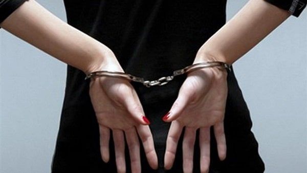 بعد قليل.. محاكمة بلوجر شهيرة بتهمة التورط في جريمة مخلة بعد قليل.. محاكمة بلوجر شهيرة بتهمة التورط في جريمة مخلة