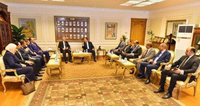 محافظ أسيوط ورئيس هيئة النيابة الإدارية يفتتحان مقرًا جديدًا للهيئة محافظ أسيوط ورئيس هيئة النيابة الإدارية يفتتحان مقرًا جديدًا للهيئة