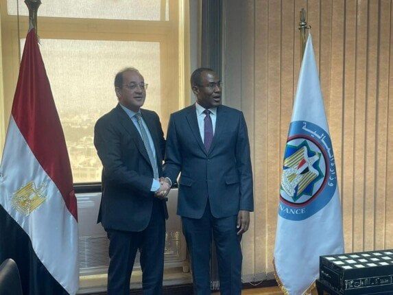 وزير المالية: الاقتصاد المصري يتطور للأفضل بمؤشرات جيدة وطموحة خلال 10 أشهر وزير المالية: الاقتصاد المصري يتطور للأفضل بمؤشرات جيدة وطموحة خلال 10 أشهر