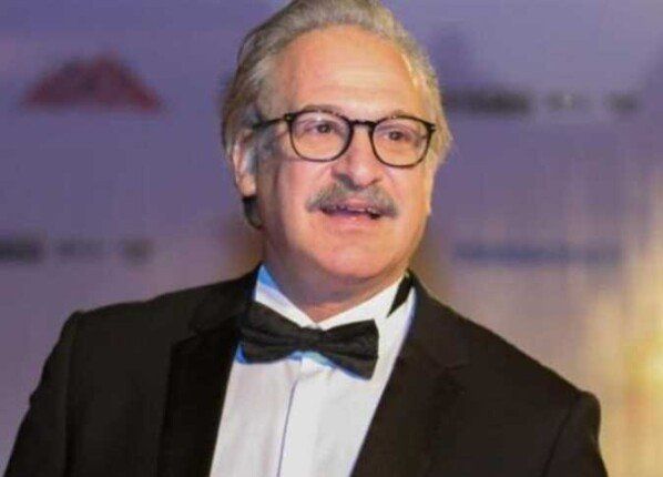 عمر زهران يعود لمنزله بعد إنهاء إجراءات الإفراج عنه عمر زهران يعود لمنزله بعد إنهاء إجراءات الإفراج عنه