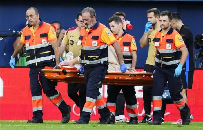 بين الخبرة والبطولات.. 4 حراس مرمى قد يحلون أزمة برشلونة لتعويض تير شتيجن