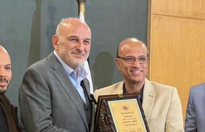 الباب مفتوح وراك.. جمال سليمان يروي موقفا طريفا جمعه بعادل إمام - خليج نيوز