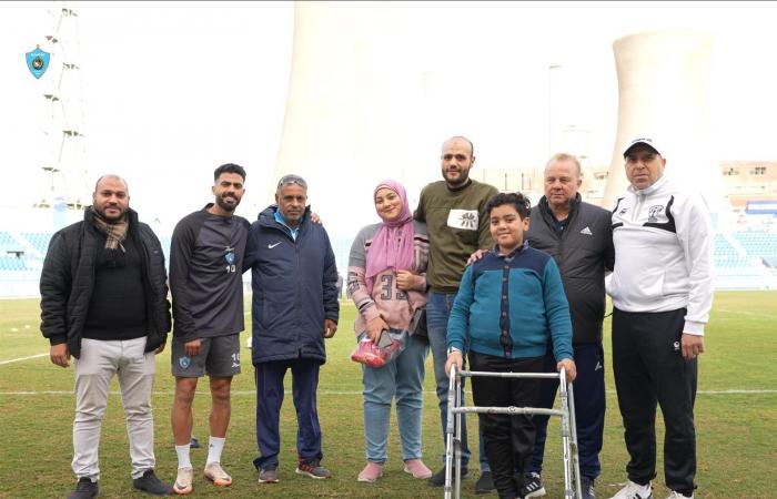 غزل المحلة يكرم الطفل بدر شعبان.. ورئيس النادي يهديه كرسيًا كهربائيًا| صور - خليج نيوز