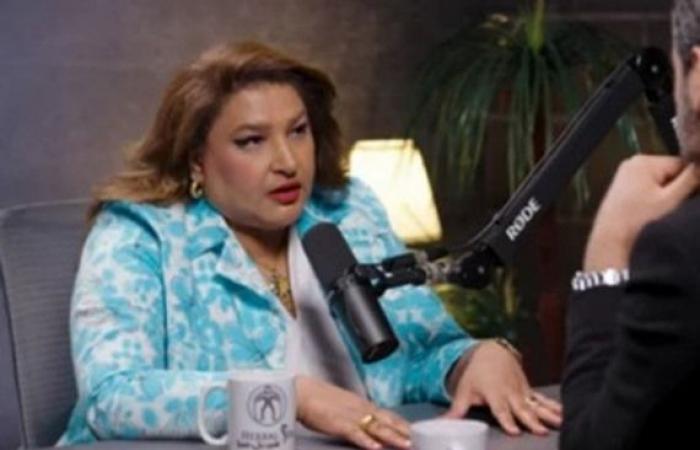 فنانة شهيرة تكشف سبب طلاقها: "كان بيشك فيا وبيضربني" - خليج نيوز