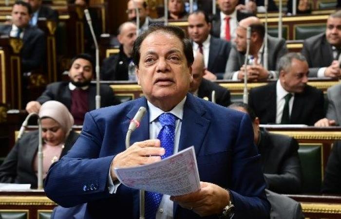 كامل الوزير يشيد بمصنع سيراميكا كليوباترا: "أهم الصروح الصناعية في مصر ويحد من الاستيراد ويفتح فرص التشغيل"..صور - خليج نيوز