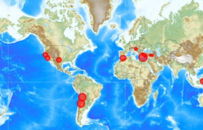 عاجل| «أشبه بيوم القيامة».. هزات أرضية متتالية تضرب عدة دول حول العالم خليج نيوز