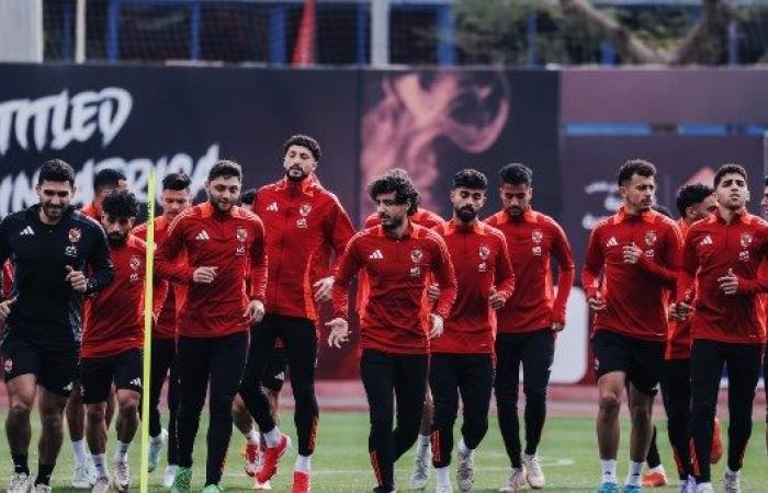 الأهلي يواصل تدريباته استعدادا لمواجهة الطلائع بالدوري - خليج نيوز