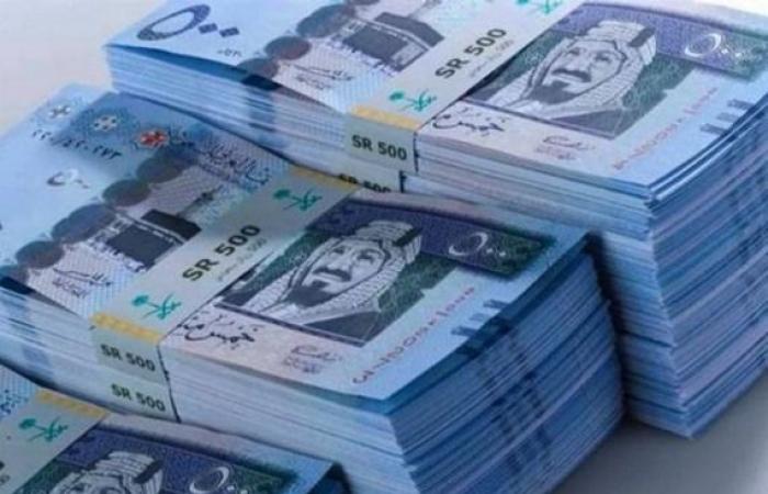 عمرة رمضان.. سعر الريال السعودي في السوق السوداء - خليج نيوز