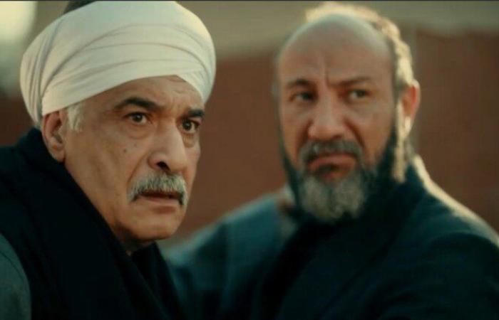 مسلسل حكيم باشا الحلقة 4.. مصطفى شعبان يحاول قتل غزل وطفلها الرضيع بعد ظهورها وسط العائلة - خليج نيوز