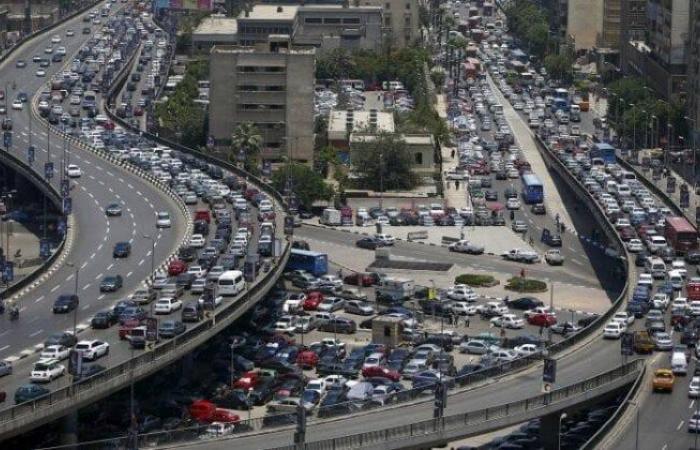 قبل ما تتحرك من بيتك.. كثافات متحركة على أغلب طرق ومحاور القاهرة والجيزة - خليج نيوز