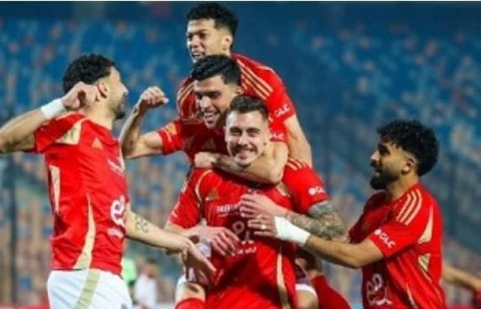 نجم الأهلي يهاجم الزمالك: مش كنتوا بتشتكوا من التحكيم المصري؟ - خليج نيوز