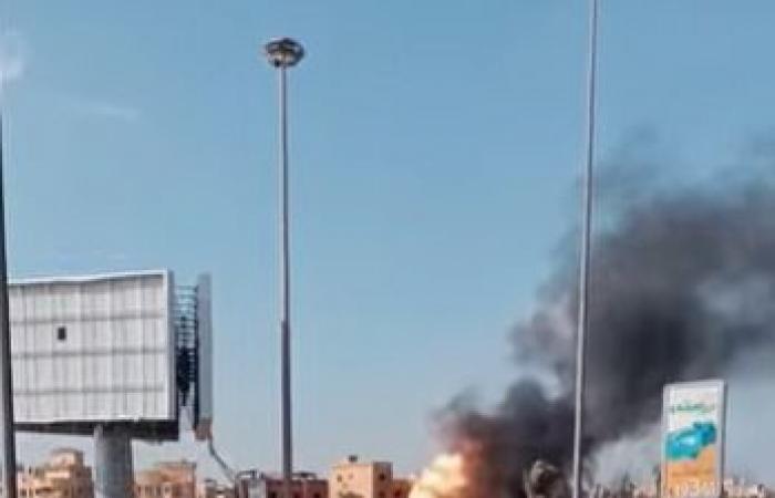 اندلاع حريق هائل في خط غاز رئيسي على طريق الواحات بأكتوبر.. صور - خليج نيوز