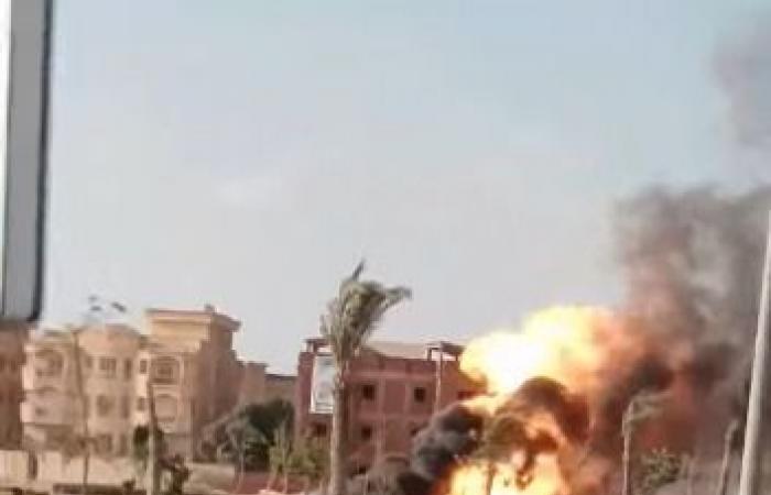 اندلاع حريق هائل في خط غاز رئيسي على طريق الواحات بأكتوبر.. صور - خليج نيوز