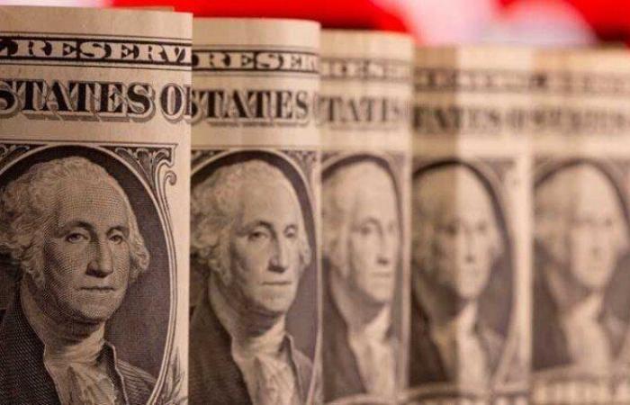 سعر الدولار اليوم الاثنين 5 مايو 2025 خلال التعاملات المسائية - خليج نيوز