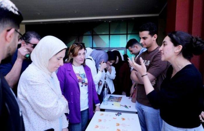 «مكانك معانا».. الجمعية العلمية الطلابية بطب المنصورة الجديدة تطلق حملة تعريفية شاملة - خليج نيوز