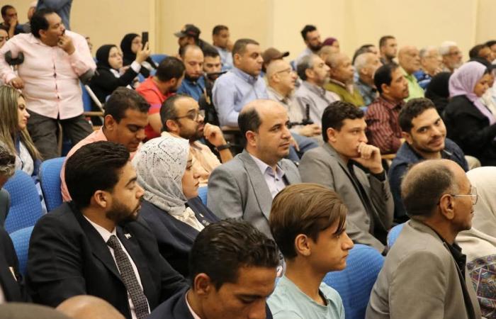 الوطنية للانتخابات تنظم ندوة تثقيفية تحت شعار شارك.. صوتك هيوصل - خليج نيوز