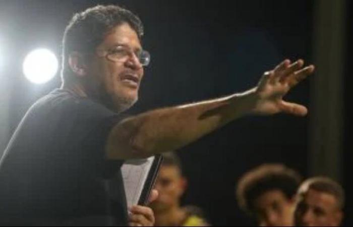 أيمن الرمادى يتمسك بـ "بيبو" في الجهاز المعاون بالزمالك