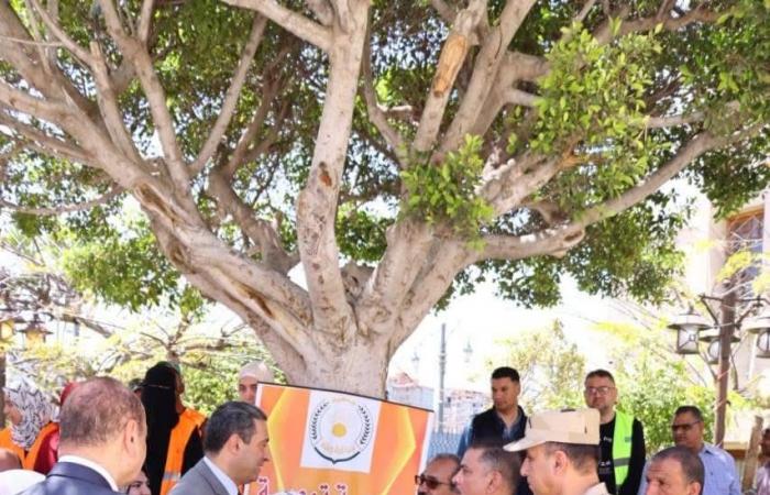 توزيع أجهزة كهربية على العرائس في احتفالات العيد القومي لمحافظة دمياط - خليج نيوز