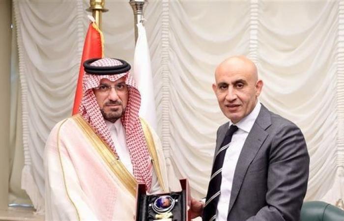 وزير التعليم يستقبل مدير مكتب التربية العربي لدول الخليج لبحث تعزيز التعاون خليج نيوز