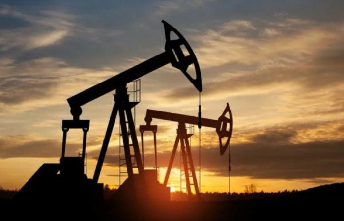 أسعار النفط تقفز 8% بعد الضربات الإسرائيلية على إيران