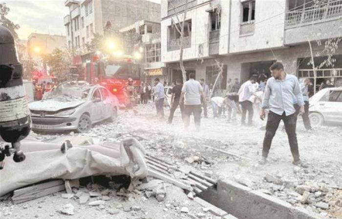 60 قتيلاً بينهم 20 طفلاً في قصف إسرائيلي على مجمع سكني بطهران