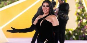 بـ «اللون الأسود».. سمية الخشاب تخطف الأنظار في Joy Awards - خليج نيوز