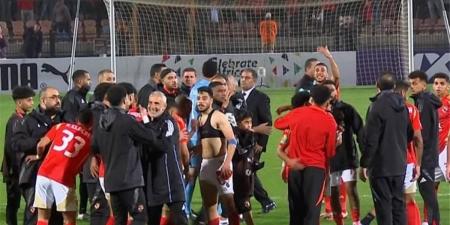 لاعب الأهلي السابق: المسؤول عن واقعة الجماهير في مباراة شباب بلوزداد لا يفهم