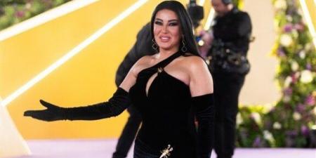 بـ «اللون الأسود».. سمية الخشاب تخطف الأنظار في Joy Awards - خليج نيوز