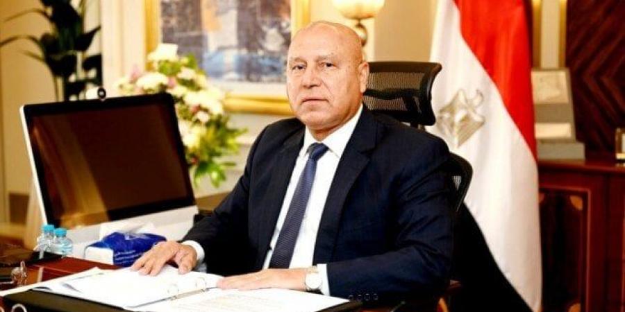 غدا.. لقاء وزير الصناعة مع المستثمرين بمحافظة بورسعيد - خليج نيوز