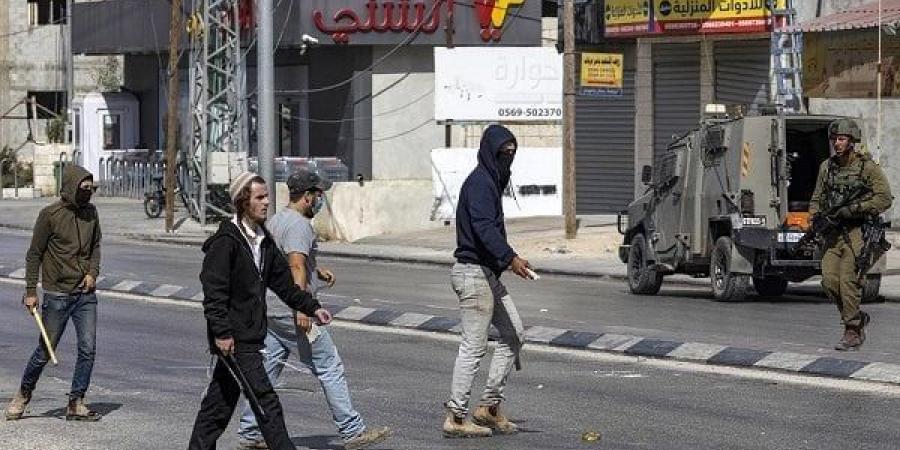 مستوطنون يحرقون أجزاء من المسجد الجديد فى قرية مردة بالضفة الغربية خليج نيوز