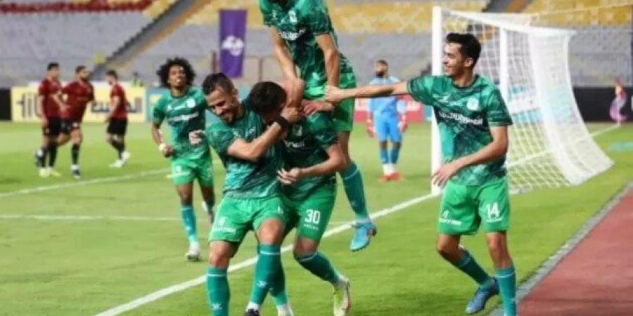 المصري يحافظ على الصدارة وندرة الأهداف واحتجاج الزمالك أبرز ظواهر الجولة الخامسة للدوري الممتاز - خليج نيوز