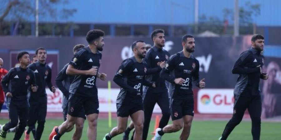 الأهلي يبدأ الاستعداد لمواجهة بيراميدز في الدوري الممتاز - خليج نيوز