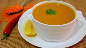 شوربة العدس بالكمون والسمن البلدي